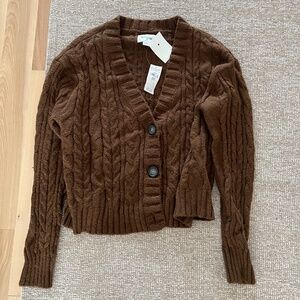 American Eagle sweater